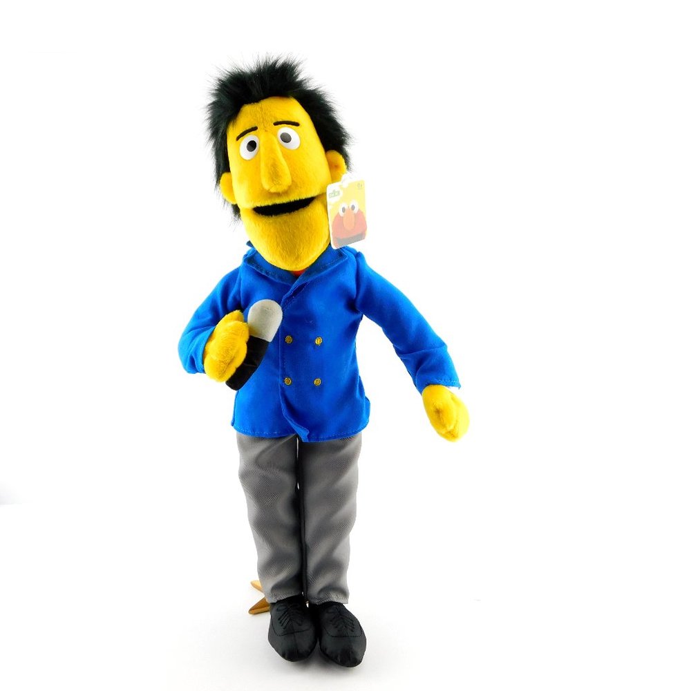 New Large GUY SMILEY Reporter Plush Exclusive Sesame Street Place 20"